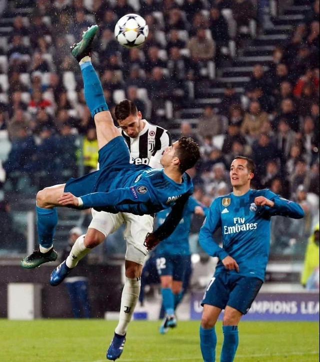 足球比赛中精彩绝伦的进球瞬间