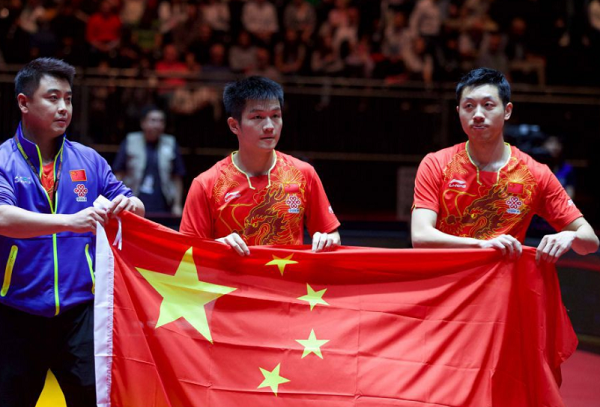 波兰名将扬威，助球队晋级下一轮